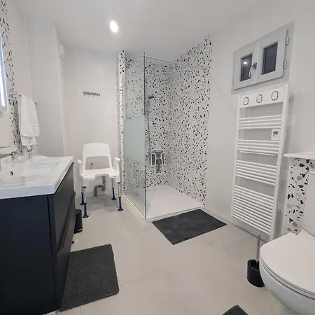 Holiday home Le Saint Goth *